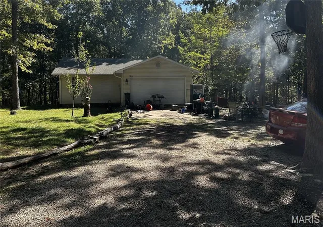 Single family home for sale at 52 County Rd 414, Poplar Bluff, MO 63901 | MLS# MIS26065433