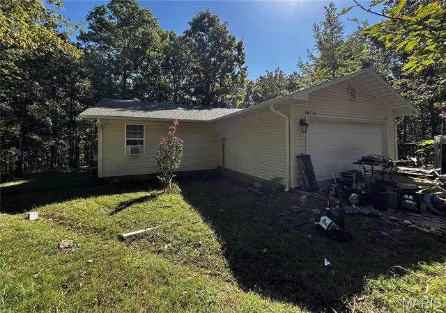 Photo 1 of Single family home for sale at 52 County Rd 414, Poplar Bluff, MO 63901 | MLS# MIS26065433 | Listing updated on 2026-10-11