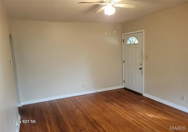 Photo 13 of Single family home for sale at 241 Haller Ave, East Alton, IL 62024 | MLS# MIS26065440 | Listing updated on 2026-10-19
