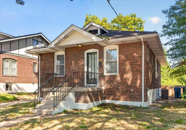 Photo 3 of Single family home for sale at 7343 Zephyr Pl, Saint Louis, MO 63143 | MLS# MIS26065442 | Listing updated on 2026-10-19