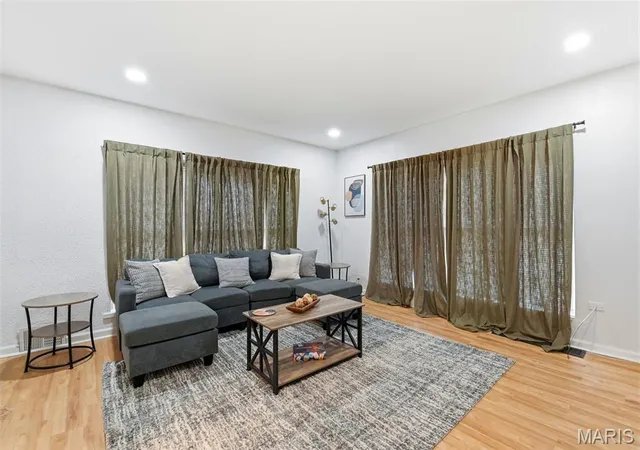Photo 3 of Single family home for sale at 4246 Nebraska Ave, Saint Louis, MO 63111 | MLS# MIS26065445 | Listing updated on 2026-10-16