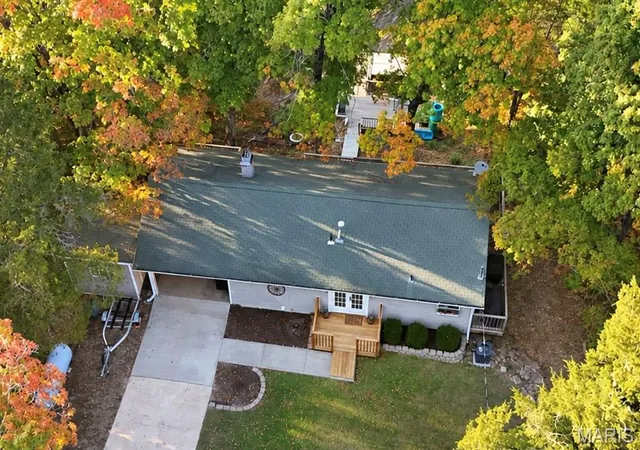 Photo 4 of Single family home for sale at 1627 Lake Shore Dr, Owensville, MO 65066 | MLS# MIS26065450 | Listing updated on 2026-10-19