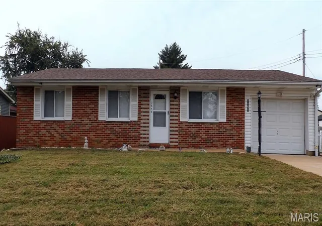 Photo 2 of Single family home for sale at 2151 Starling Airport Rd, Arnold, MO 63010 | MLS# MIS26065455 | Listing updated on 2026-10-29