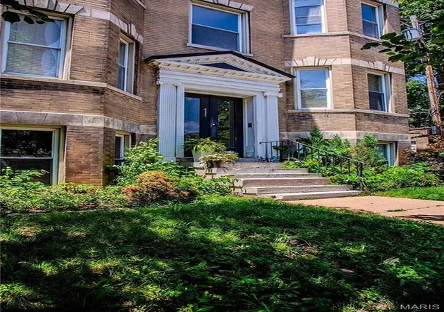 Photo 1 of Condo for sale at 411 Newstead Ave #1n, Saint Louis, MO 63108 | MLS# MIS26065458 | Listing updated on 2026-10-12