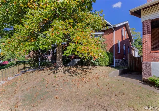 Photo 3 of Single family home for sale at 1912 Mccausland Ave, Saint Louis, MO 63117 | MLS# MIS26065465 | Listing updated on 2026-10-16