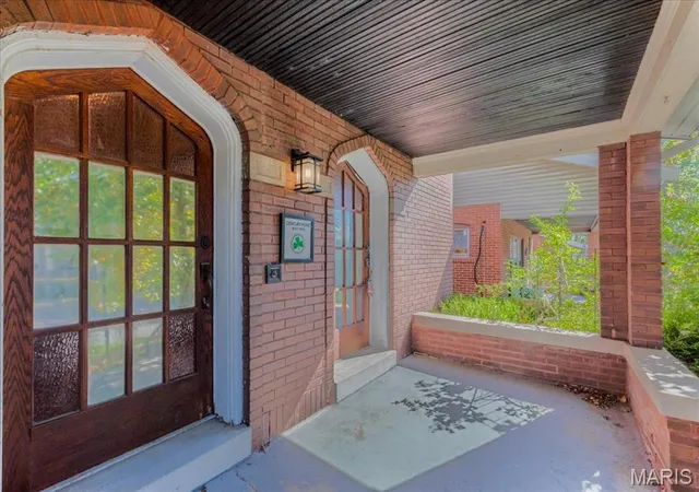 Photo 4 of Single family home for sale at 1912 Mccausland Ave, Saint Louis, MO 63117 | MLS# MIS26065465 | Listing updated on 2026-10-16