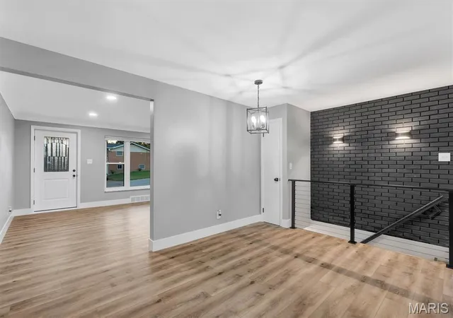Photo 3 of Single family home for sale at 1125 Hawkstone Ln, Saint Louis, MO 63125 | MLS# MIS26065478 | Listing updated on 2026-10-22