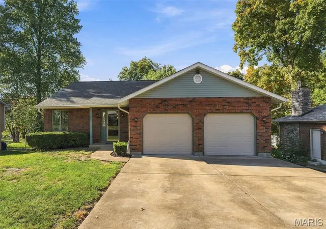 Photo 1 of Single family home for sale at 1389 Scenic Dr, Herculaneum, MO 63048 | MLS# MIS26065486 | Listing updated on 2026-10-30
