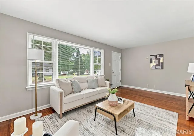 Photo 4 of Single family home for sale at 7617 Taber Dr, Saint Louis, MO 63133 | MLS# MIS26065489 | Listing updated on 2026-10-19