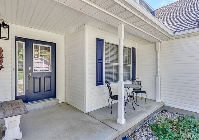 Photo 1 of Single family home for sale at 2208 Fairway, High Ridge, MO 63049 | MLS# MIS26065504 | Listing updated on 2026-10-27