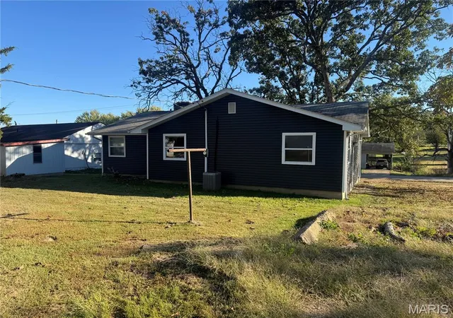 Photo 4 of Single family home for sale at 11 W 6th Street, Gerald, MO 63037 | MLS# MIS26065506 | Listing updated on 2026-10-12