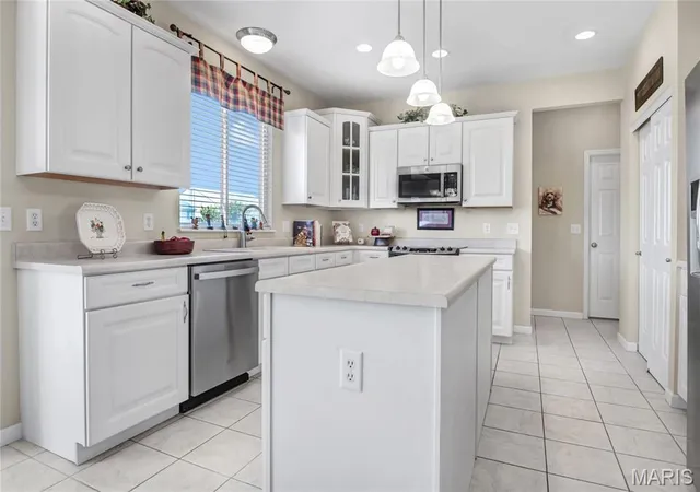 Photo 1 of Single family home for sale at 2061 Avalon Mist Cir, O Fallon, MO 63368 | MLS# MIS26065509 | Listing updated on 2026-10-21