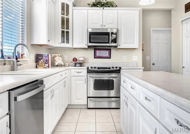 Photo 2 of Single family home for sale at 2061 Avalon Mist Cir, O Fallon, MO 63368 | MLS# MIS26065509 | Listing updated on 2026-10-21
