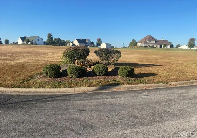 Photo 1 of Land for sale at 101 Royal Oak Ln, Montgomery City, MO 63361 | MLS# MIS26065517 | Listing updated on 2026-10-12