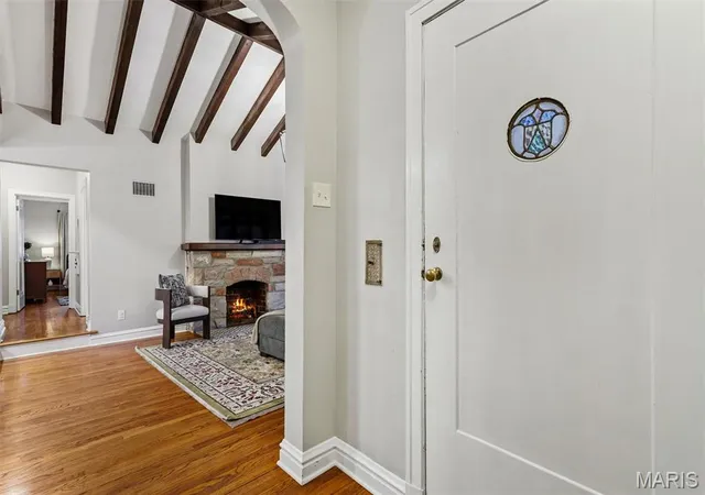 Photo 4 of Single family home for sale at 5240 Delor St, Saint Louis, MO 63109 | MLS# MIS26065520 | Listing updated on 2026-10-19