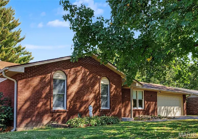 Photo 1 of Single family home for sale at 3124 Laurel Ln, Cape Girardeau, MO 63701 | MLS# MIS26065526 | Listing updated on 2026-10-19