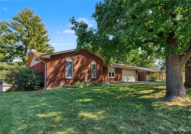 Photo 3 of Single family home for sale at 3124 Laurel Ln, Cape Girardeau, MO 63701 | MLS# MIS26065526 | Listing updated on 2026-10-19
