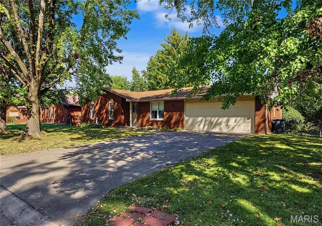Photo 3 of Single family home for sale at 3124 Laurel Ln, Cape Girardeau, MO 63701 | MLS# MIS26065526 | Listing updated on 2026-10-19
