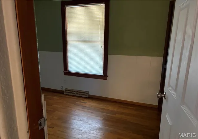 Photo 4 of Single family home for sale at 1417 N Missouri St, Cape Girardeau, MO 63701 | MLS# MIS26065534 | Listing updated on 2026-10-27