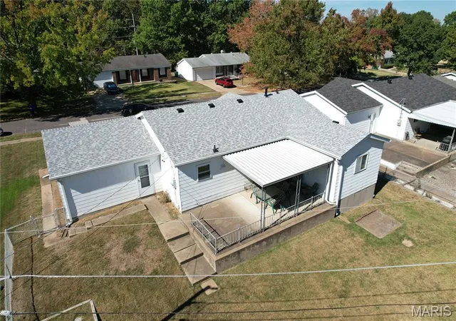 Photo 2 of Sale Pending at 10646 Foxpath Dr, Saint Louis, MO 63137 | MLS# MIS26065540 | Listing updated on 2026-10-18