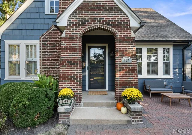 Photo 4 of Sale Pending at 147 Kenilworth Ave, Saint Louis, MO 63119 | MLS# MIS26065558 | Listing updated on 2026-10-19