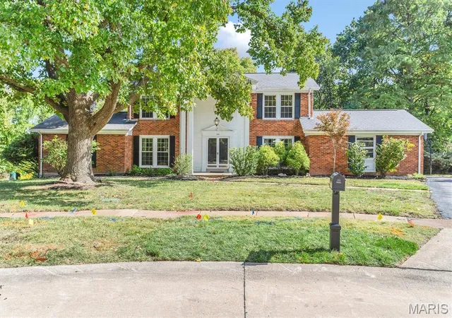 Photo 1 of Single family home for sale at 216 Trailtop Ct, Chesterfield, MO 63017 | MLS# MIS26065563 | Listing updated on 2026-10-28