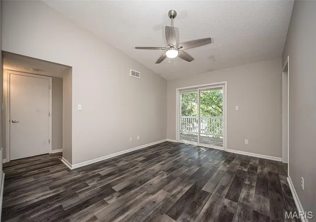 Photo 3 of Condo for sale at 5281 Cricket Glen Ct #G, Saint Louis, MO 63129 | MLS# MIS26065566 | Listing updated on 2026-10-16