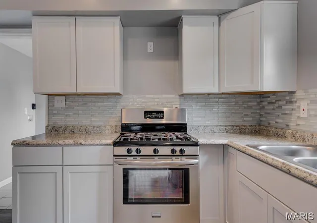 Photo 4 of Single family home for sale at 7640 Stanwood Dr, Saint Louis, MO 63121 | MLS# MIS26065576 | Listing updated on 2026-10-29