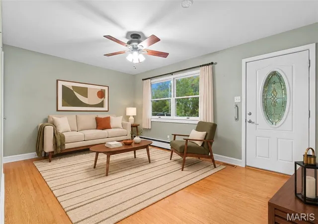 Photo 2 of Single family home for sale at 805 Elm St, Washington, MO 63090 | MLS# MIS26065577 | Listing updated on 2026-10-19