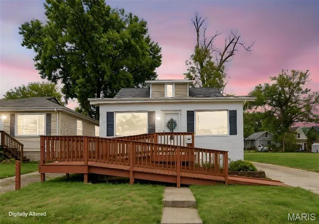 Photo 1 of Single family home for sale at 2648 Madison Ave, Granite City, IL 62040 | MLS# MIS26065582 | Listing updated on 2026-10-16