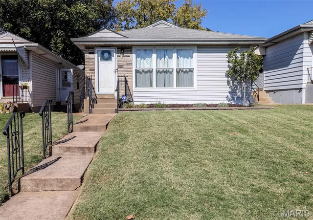 Photo 1 of Single family home for sale at 5723 Arthur Ave, Saint Louis, MO 63139 | MLS# MIS26065585 | Listing updated on 2026-10-18