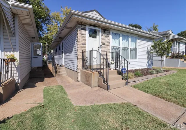Photo 2 of Single family home for sale at 5723 Arthur Ave, Saint Louis, MO 63139 | MLS# MIS26065585 | Listing updated on 2026-10-18