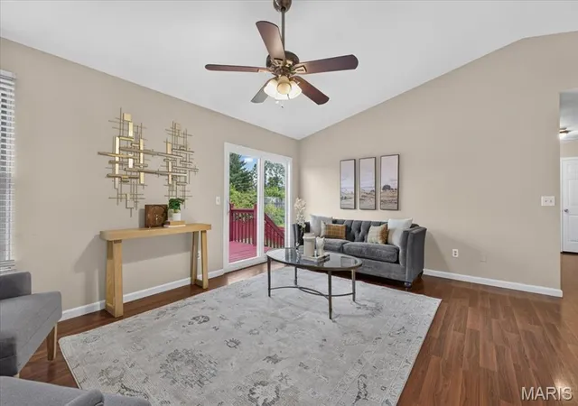 Photo 3 of Single family home for sale at 16 Devondale Pl, Saint Peters, MO 63376 | MLS# MIS26065612 | Listing updated on 2026-10-19