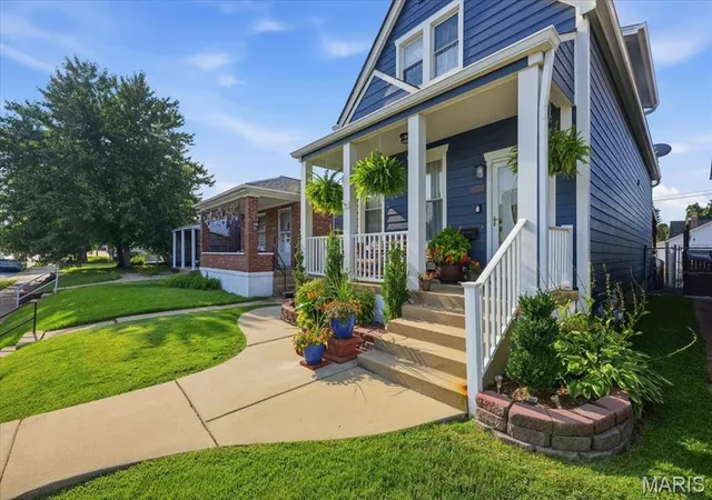 Photo 3 of Single family home for sale at 6420 Arsenal St, Saint Louis, MO 63139 | MLS# MIS26065637 | Listing updated on 2026-10-14