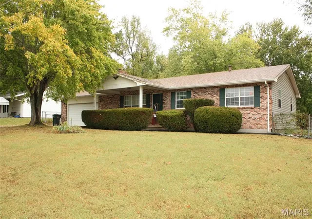 Photo 1 of Single family home for sale at 308 N Mccune St, Pilot Knob, MO 63663 | MLS# MIS26065638 | Listing updated on 2026-10-28