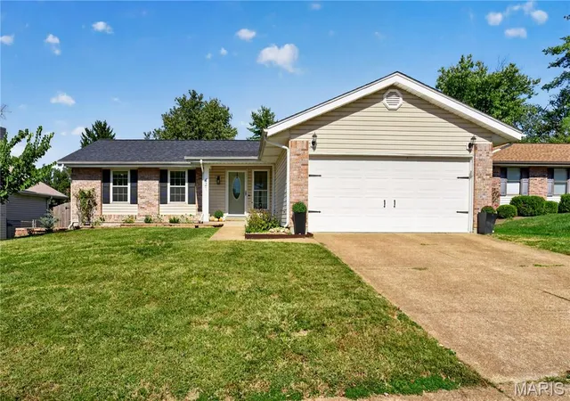 Photo 2 of Sale Pending at 421 Talbert Ct, Ballwin, MO 63021 | MLS# MIS26065648 | Listing updated on 2026-10-20