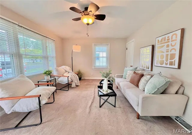 Photo 4 of Single family home for sale at 1512 Douglas Ave, Collinsville, IL 62234 | MLS# MIS26065649 | Listing updated on 2026-10-20