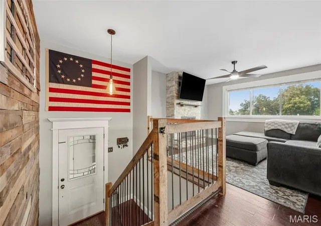 Photo 2 of Single family home for sale at 113 El Perro Dr, Saint Peters, MO 63376 | MLS# MIS26065653 | Listing updated on 2026-10-18