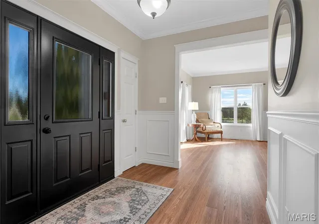 Photo 2 of Single family home for sale at 1 Cross Crk Ln, O Fallon, MO 63366 | MLS# MIS26065657 | Listing updated on 2026-10-22