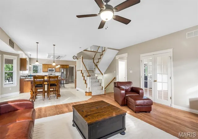 Photo 4 of Single family home for sale at 1 Cross Crk Ln, O Fallon, MO 63366 | MLS# MIS26065657 | Listing updated on 2026-10-22