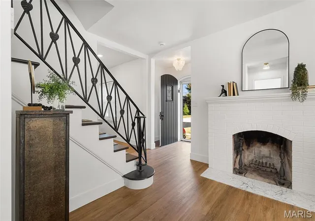 Photo 3 of Single family home for sale at 9924 Juengel Dr, Saint Louis, MO 63128 | MLS# MIS26065658 | Listing updated on 2026-10-20