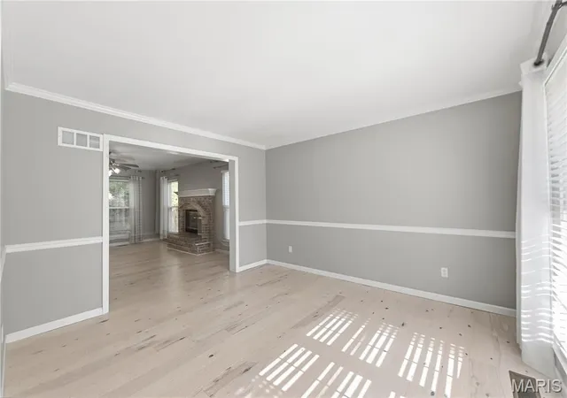 Photo 2 of Single family home for sale at 653 Oak Springs Trl Dr, Ballwin, MO 63021 | MLS# MIS26065662 | Listing updated on 2026-10-19