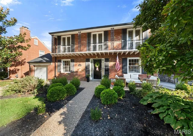 Photo 1 of Sale Pending at 7137 Cambridge Ave, Saint Louis, MO 63130 | MLS# MIS26065666 | Listing updated on 2026-10-17