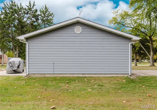 Photo 3 of Single family home for sale at 72 N Walnut St, Richview, IL 62877 | MLS# MIS26065667 | Listing updated on 2026-10-15