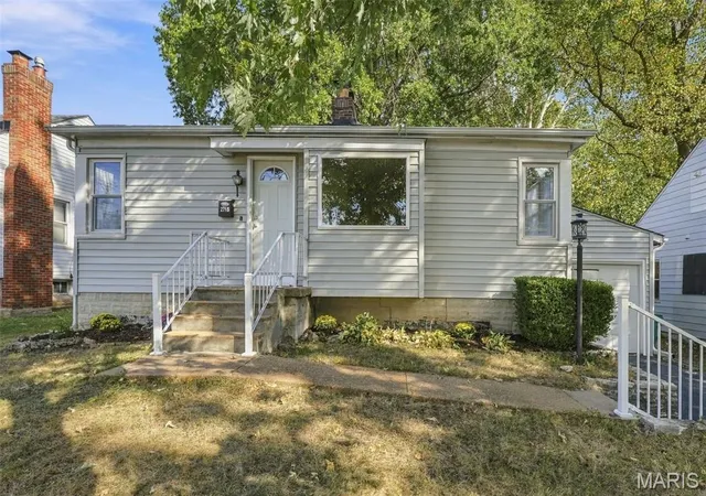 Photo 1 of Single family home for sale at 2718 Bremerton Rd, Saint Louis, MO 63144 | MLS# MIS26065681 | Listing updated on 2026-10-19