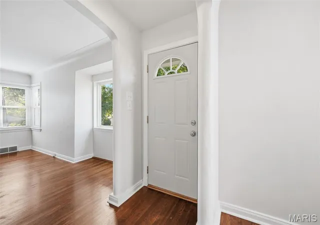Photo 2 of Single family home for sale at 2718 Bremerton Rd, Saint Louis, MO 63144 | MLS# MIS26065681 | Listing updated on 2026-10-19