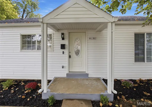 Photo 1 of Single family home for sale at 6152 Wulff Dr, Saint Louis, MO 63134 | MLS# MIS26065682 | Listing updated on 2026-10-20