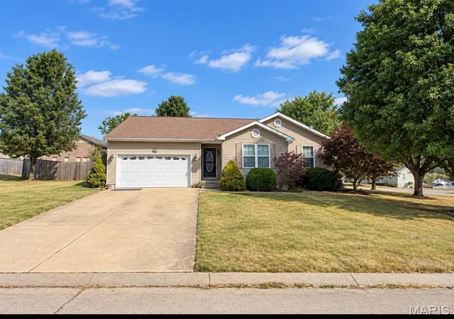 Single family home for sale at 102 Ray Lee Dr, Park Hills, MO 63601 | MLS# MIS26065694