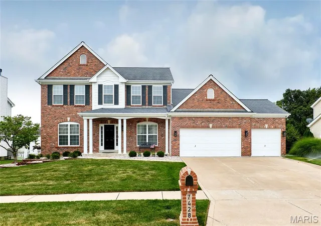 Single family home for sale at 7428 Heathermoor Ln, Dardenne Prairie, MO 63368 | MLS# MIS26065704
