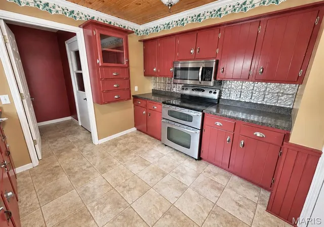 Photo 4 of Single family home for sale at 807 Dexter Crk Dr, Dexter, MO 63841 | MLS# MIS26065705 | Listing updated on 2026-10-13